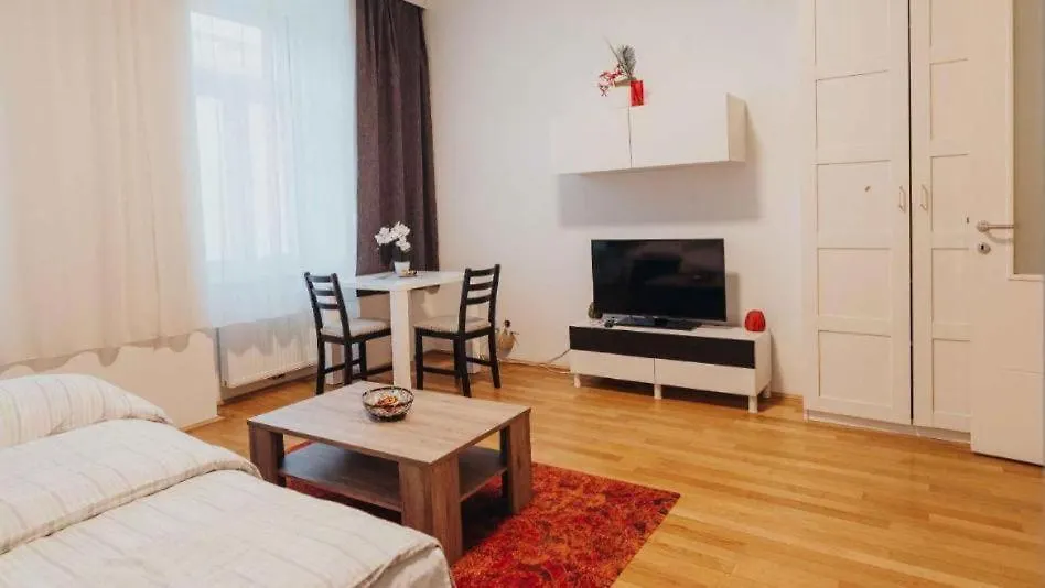 וינה Bulldog Economy Apartments