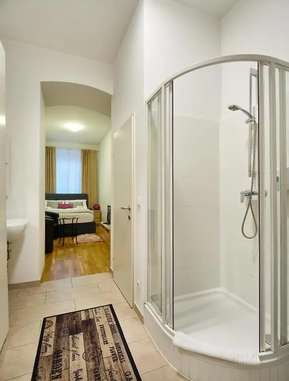 וינה Bulldog Economy Apartments 0*,  אוסטריה