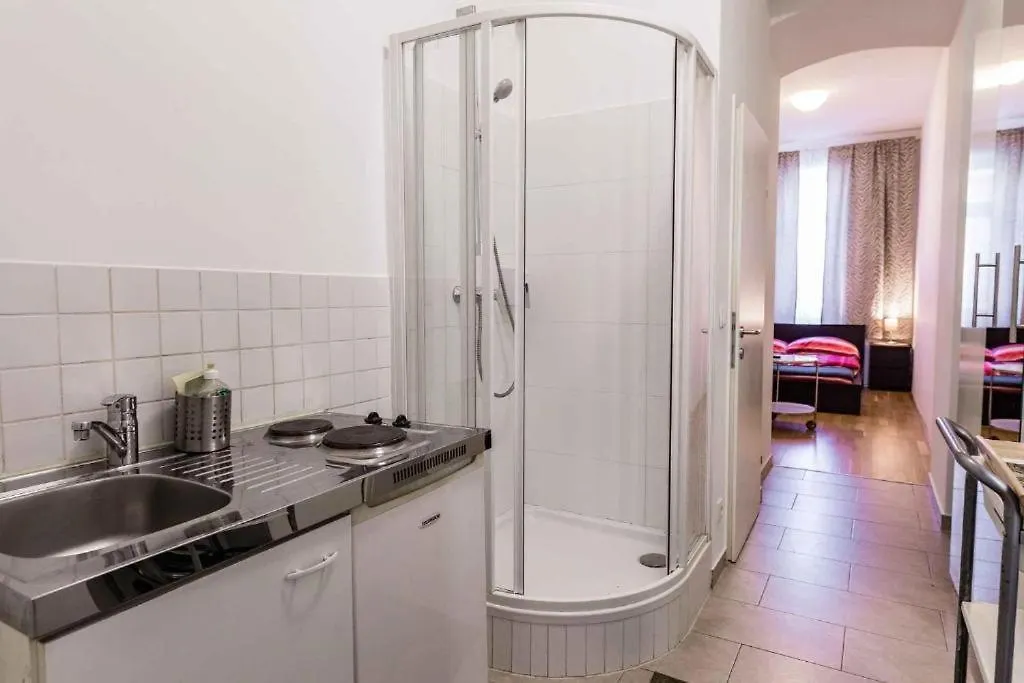 וינה Bulldog Economy Apartments