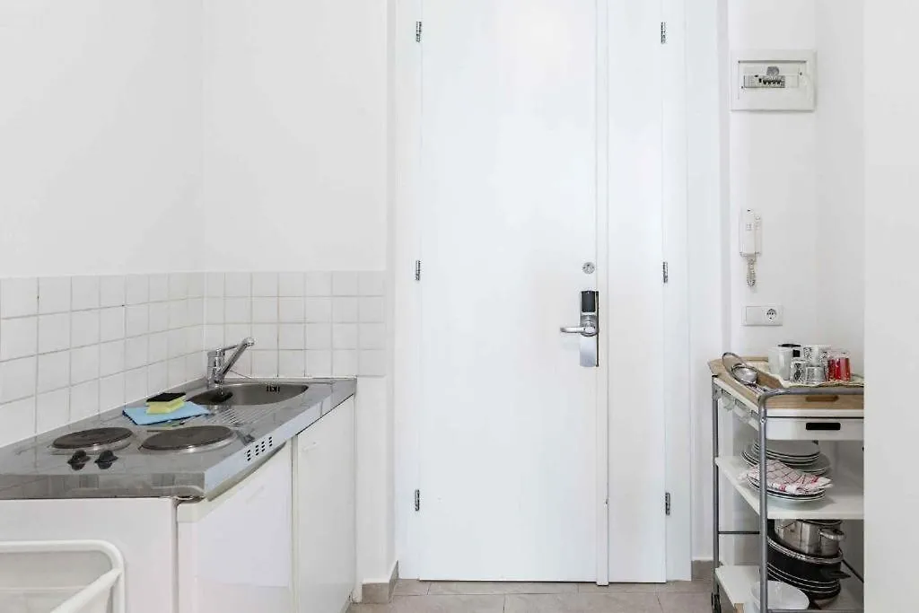 וינה Bulldog Economy Apartments אוסטריה